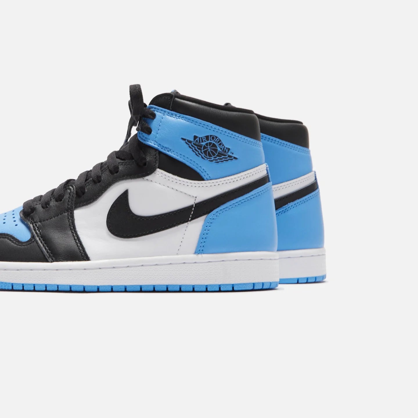 Nike Air Jordan 1 High "UNC Toe"