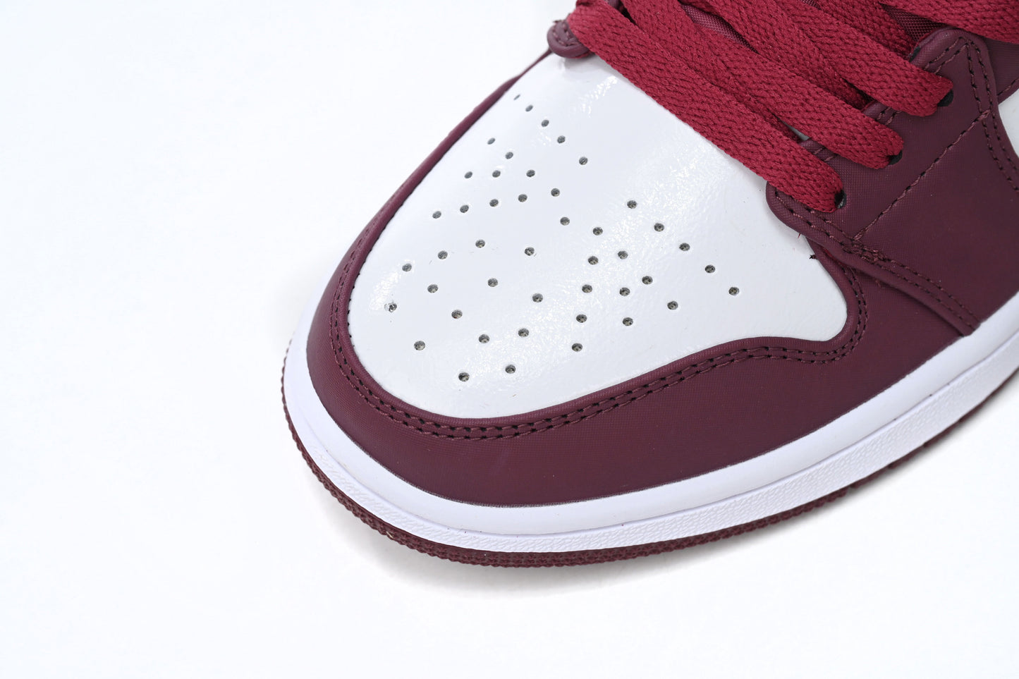 Air Jordan 1 Low "Noble Red"